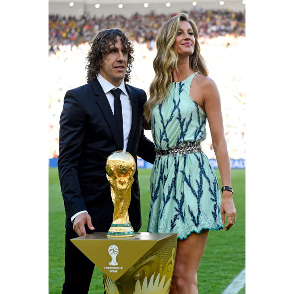 Gisele To Present Louis Vuitton's World Cup